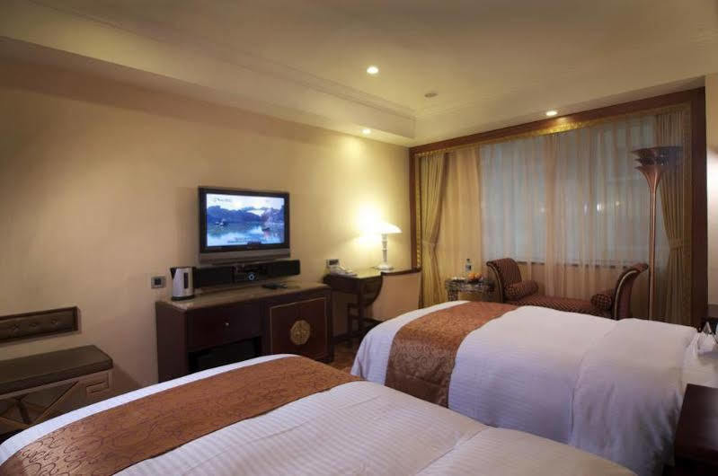 Royal Palace Hotel Taipeh Exterior foto